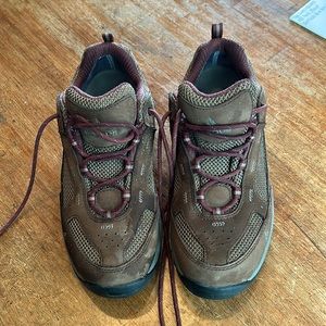 Vasque Women’s Hiking Shoes